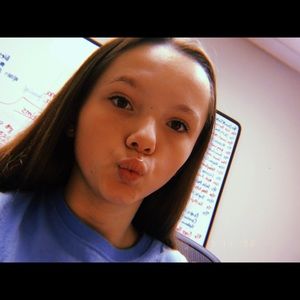 Meet your Posher, Avery